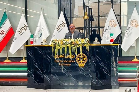 عرضه اولیه ۵ درصدی سهام پتروشیمی اروند در بورس تهران