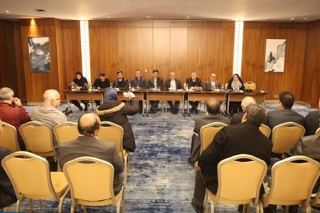 حسن زاده: خروج از شرایط سخت اقتصادی با توسعه تجارت ممکن می‌شود | نجفی عرب خبر داد: راه‌اندازی دفتر خدمات صادرات ایران در آستانه