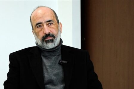 آریا حقیقی: نبود تصمیم‌سازی فعال، صنایع را فرسوده کرده است