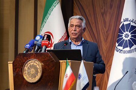 زمینه نقش‌آفرینی بخش خصوصی به‌منظور پررنگ شدن جنبه اقتصادی مذاکرات فراهم شود