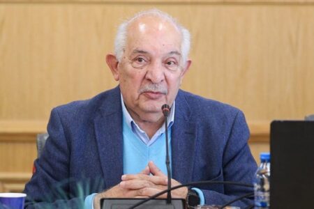 محمدرضا توکلی‌زاده: بلاتکلیفی تولید و سرمایه‌گذاری را کاهش می‌دهد