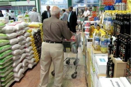 تداوم عرضه کالاهای اساسی در طرح ضیافت تا پایان فروردین