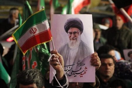 ۷ شرکت مراسم وداع و تشییع رهبر شهید را بیمه می‌کنند