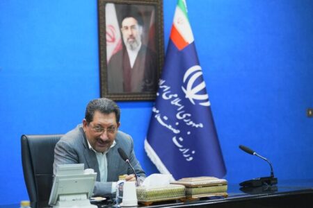 تولید کشور در مسیر صعودی است| ایجاد کریدورهای جدید تجاری در دستور کار