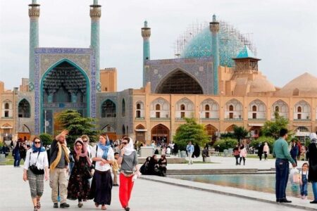 کارت بانکی ویژه گردشگران خارجی در ایران صادر می‌شود