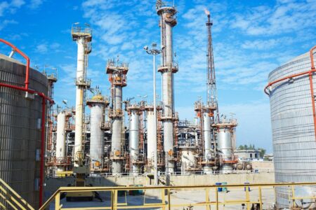 نقش راهبردی خارک در صنعت پتروشیمی