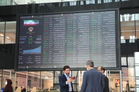 هجوم نقدینگی به بازار سهام | ۷۹۱ نماد سبزپوش شدند