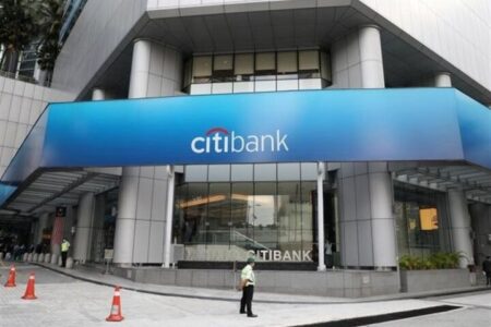 سیتی‌بانک به رشد طلا امیدوار است؛ اما برای خرید منتظر اصلاح قیمت ماند