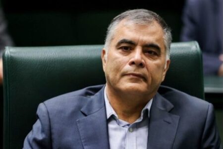 وزیر نفت: هنوز تصمیمی درباره بنزین گرفته نشده است