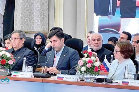 بانک دی همسو با تأکیدات همتی و توسعه همکاری‌های مالی و زیرساخت‌های نوین بانکی